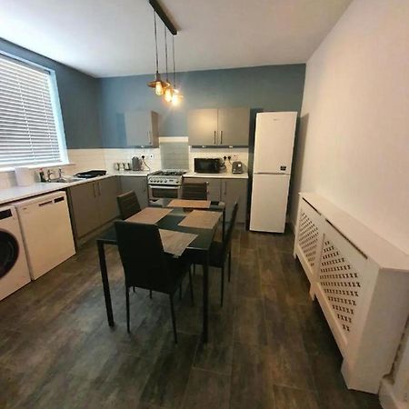 Double Bedroom 96Glc Greater Manchester Middleton  Exteriör bild